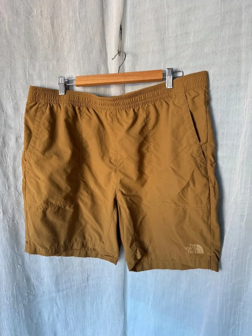 North Face Men's Pull-On Adventure Shorts in Utility Brown featuringSize XL